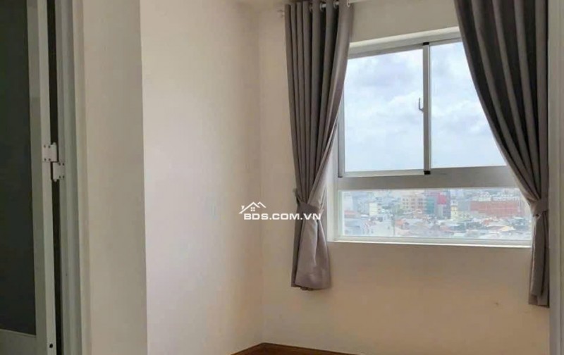 Chung cư Hoa Sen gần Đầm Sen, 2PN, 2WC, 77m2, Nội Thất, giá 11tr.