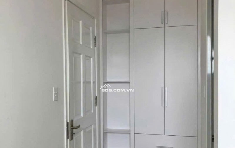Chung cư Hoa Sen gần Đầm Sen, 2PN, 2WC, 77m2, Nội Thất, giá 11tr.
