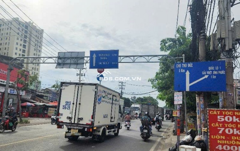 MTKD Hẻm Xe Tải Thông  Lê Thị Hoa,  72m² Vuông Vức, 3 Tầng BTCT Hoàn Công, 4PN – Ô Tô Ngủ Nhà, Ngay Chợ Đầu Mối Bình Chiểu, Giá Tốt 5.8 Tỷ.