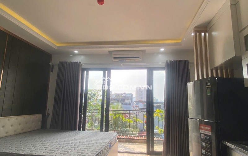 Cho thuê Căn hộ dịch vụ vị trí đẹp nhất phố Trích Sài, Tây Hồ. View toàn mặt hồ. Chỉ 7 tr