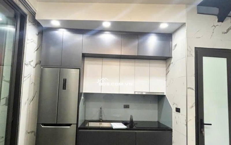 NHÀ PHỐ HIẾM  ĐẸP Ở NGAY - 5 TẦNG FULL CÔNG NĂNG - CHỦ TẶNG ĐỦ NỘI THẤT