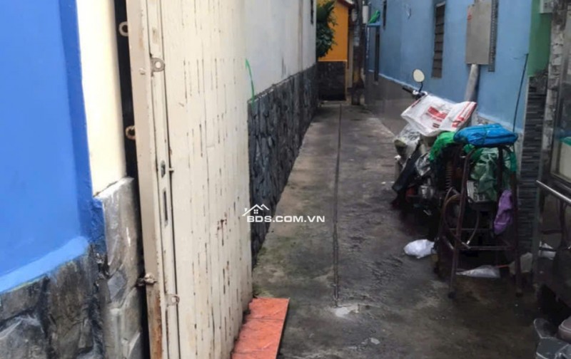 BÁN NHÀ 228/32 HẬU GIANG F9Q6 (4M6 x 22M50), SHR, CHỈ 7.5 TỶ. LH: 0933279273.