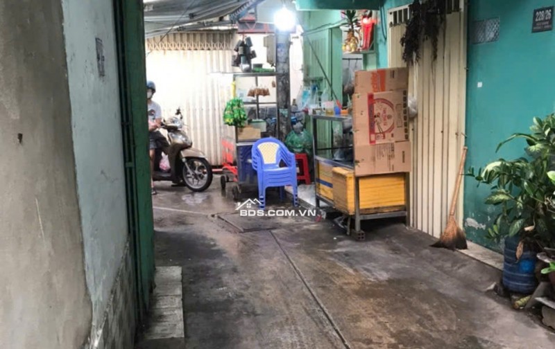 BÁN NHÀ 228/32 HẬU GIANG F9Q6 (4M6 x 22M50), SHR, CHỈ 7.5 TỶ. LH: 0933279273.