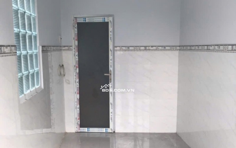 NHÀ 1 TRỆT 2 LẦU BÊ TÔNG CỐT THÉP. MẶT TIỀN LÒ GỐM GIÁ 6TỶ TL. LH:0933279273. 0908279273