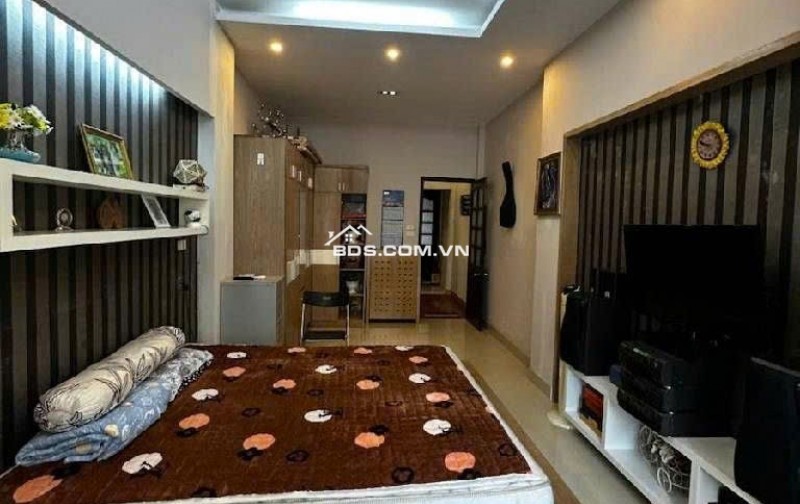 Bán Nhà Phan Đình Giót-Phương liệt ,DT:55m2 ,Giá Nhỉnh 14 tỷ ,oto ,2 Thoáng , Phân Lô