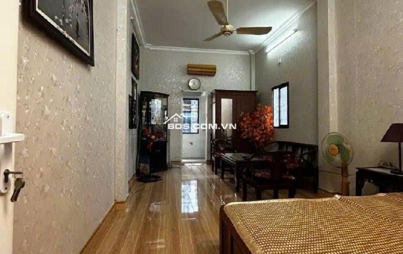 Bán Nhà Phan Đình Giót-Phương liệt ,DT:55m2 ,Giá Nhỉnh 14 tỷ ,oto ,2 Thoáng , Phân Lô