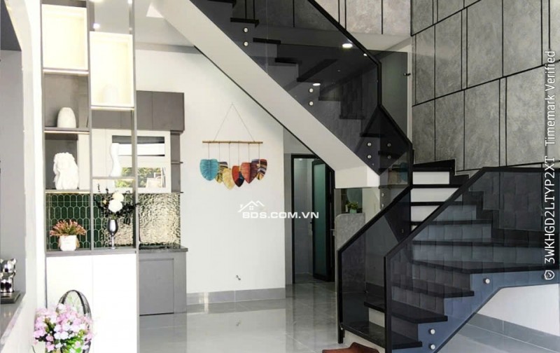 BÁN NHÀ PHỐ HIỆN ĐẠI 1 Lầu 1 Trệt.Trung Tâm Biên Hoà.Ngay Chợ TÂN PHONG.Công Viên B5.GIÁ 3 Tỷ 180