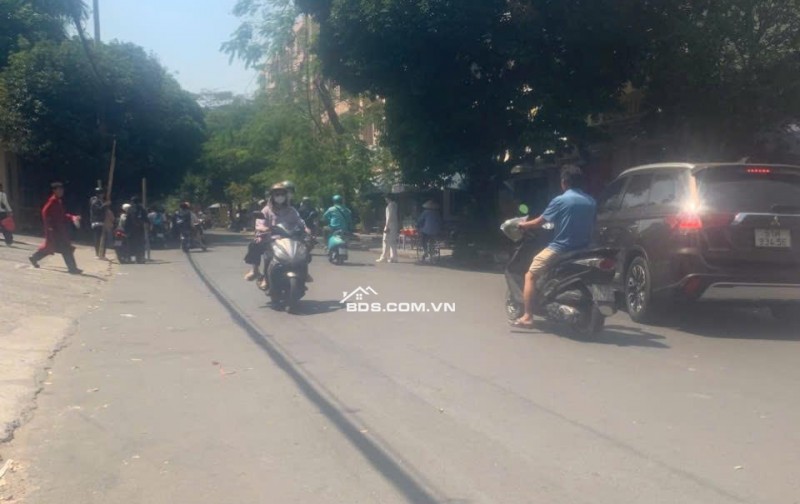 NHÀ BÁN ĐÔNG HƯNG THUẬN-Q12-GIÁP QUANG TRUNG GÒ VẤT