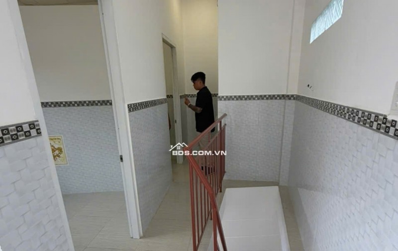 BÁN NHÀ ĐƯỜNG TRẦN XUÂN SOẠN, TÂN HƯNG, QUẬN 7, DT 30M2 CHỈ 3 TỶ 690. LH:0908523278.