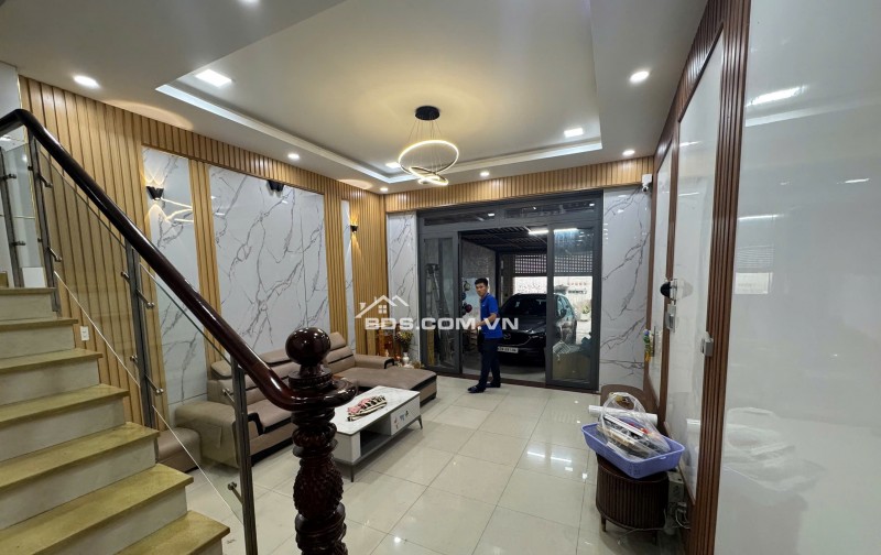 BÁN SIÊU PHẨM NHÀ MẶT TIỀN HẺM ĐẸP XE HƠI 6M- PHÙ HỢP CHO MỌI GIA ĐÌNH. LH:0931423123.