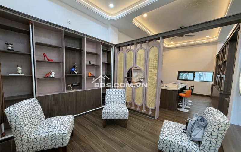 BIỆT THỰ TÂN CỔ ĐIỂN 1/NGẮN ĐẶNG THÚC VỊNH THỚI TAM THÔN 12BIS,HÓC MÔN