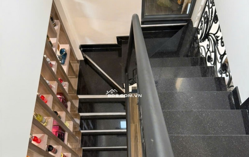 BIỆT THỰ TÂN CỔ ĐIỂN 1/NGẮN ĐẶNG THÚC VỊNH THỚI TAM THÔN 12BIS,HÓC MÔN