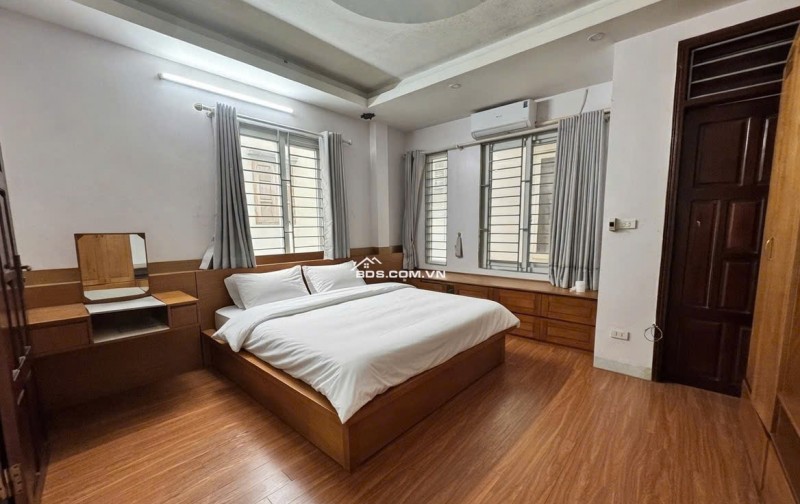 Bán nhà Nguyễn Đức Cảnh_Đền Lừ_39m²_5 tầng_oto đỗ cửa_lô góc_thoáng sáng_hơn 7 tỷ