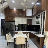 Bán nhà 2 tầng đường ĐỒNG XOÀI - đường rộng 10,5m trục kinh doanh