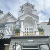 NHÀ BÁN THUẬN QUẬN 12 - GIÁP SONG HÀNH, TRƯỜNG CHINH.
QUA TÂN BÌNH CHỈ VÀI PHÚT NHÀ 4 TẦNG BTCT VÀO Ở NGAY.