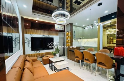 Nhà Đẹp Thang Máy Trương Định 46m, 5 tầng, mt 5.5m, giá 11.8 tỷ.