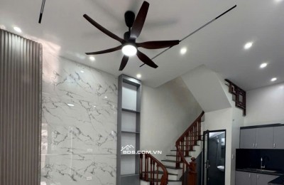 BÁN NHÀ ĐẸP 1.85 TỶ 3 TẦNG 32M2 ( ĐÔNG NAM )  KHU QUÂN NHÂN