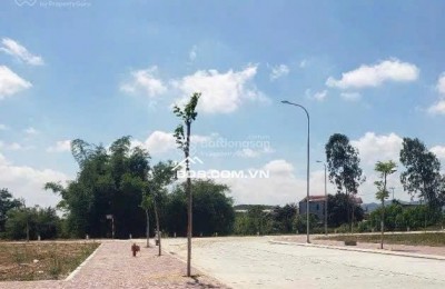 BÁN ĐẤT VÀNG – MẶT TIỀN 18M – GIÁP 2 KHU CÔNG NGHIỆP – CHỈ 830 TRIỆU!