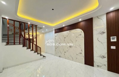 BÁN NHÀ ĐẸP 2.55 TỶ 3 TẦNG 46M2 NGÕ THẲNG KHU HỒ ĐẦM BÉT