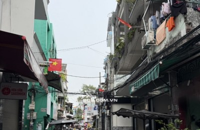 Bán nhà Q.10 - hẻm xe tải tránh - sát mặt tiền Lý Thái Tổ - 60m2 - 3 tầng - 6PN giá 11ty…