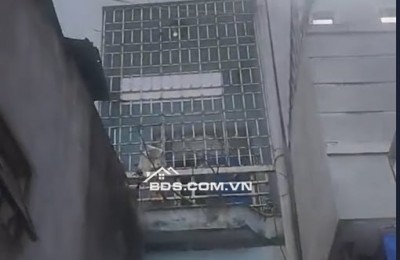 BÁN HAI NHÀ TRUNG TÂM Tp QUY NHƠN - ĐƯỜNG LỮ GIA - GẦN QUẢNG TRƯỜNG, CHỢ, SIÊU THỊ, TRƯỜNG ĐẠI HỌC - THÍCH HỢP Ở HOẶC CHO SINH VIÊN, NHÂN VIÊN THUÊ