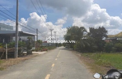 Tin sốc: Bán bằng mọi giá lô đất mặt tiền đường Phú Thuận, xã An Nhơn Tây, TP.HCM