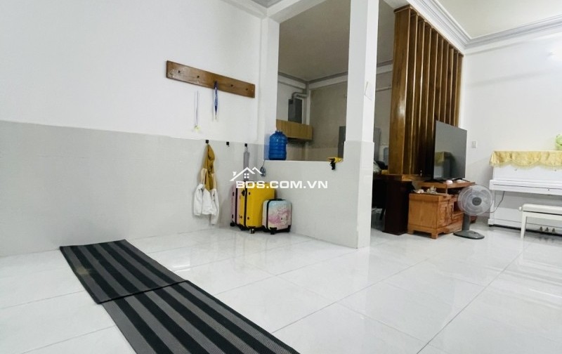 Bán nhà Hiệp Bình Phước Thủ Đức - 64m² (8x8m) - 3 Tầng Full Nội Thất - Giá 5.4 Tỷ