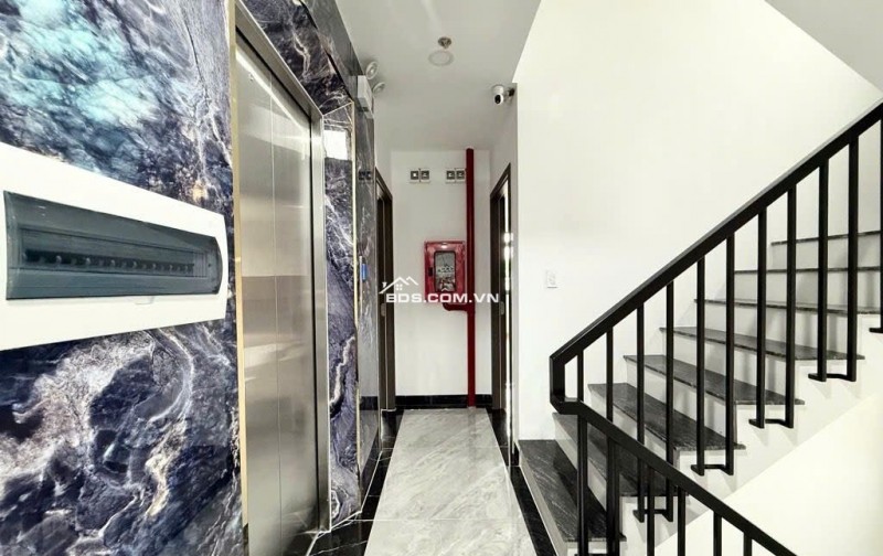 CHDV 7 lầu mới 169m2 ngang 6.5m xe du lịch tới Phạm Văn Chiêu gần chợ 30PN T.máy 29.9  tỷ.