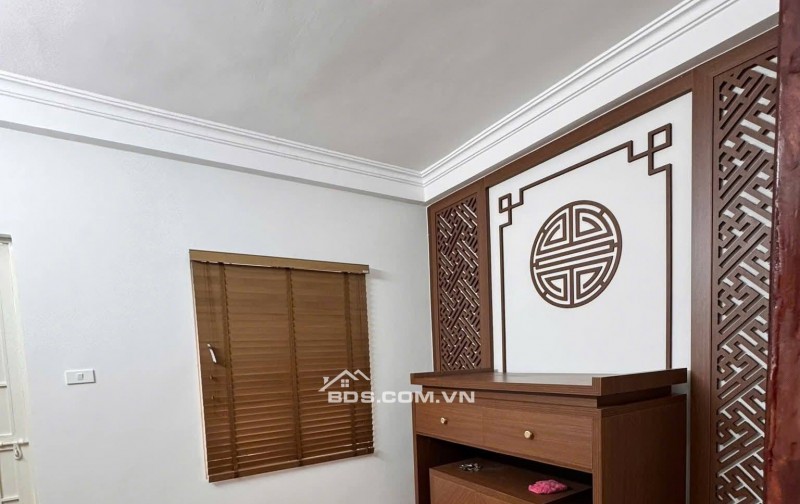 Bán Nhà Ngõ Quỳnh, Bạch Mai, Hai Bà Trưng 31m, 5 tầng, mt 4m, giá 10.35 tỷ.