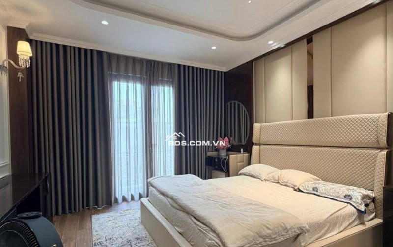 Bán Nhà Phố VIP Lê Thanh Nghị, Hai Bà Trưng 68m, 7 tầng, mt 4.3m, giá 45 tỷ.