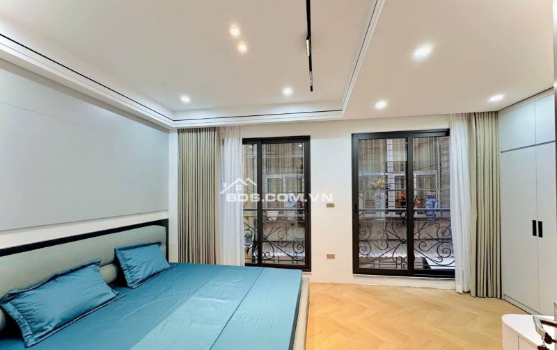 Bán Nhà Gần Phố, Thang Máy, Kim Ngưu, Hai Bà Trưng 30m, 6 tầng, mt 5.7m, giá 13.5 tỷ.