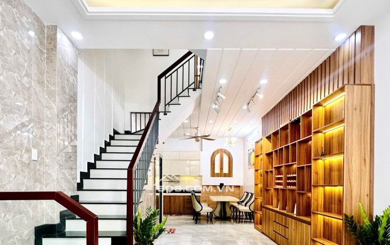  NHÀ ĐẸP HẺM XE HƠI – FULL NỘI THẤT – GẦN MẶT TIỀN LÊ VĂN THỌ