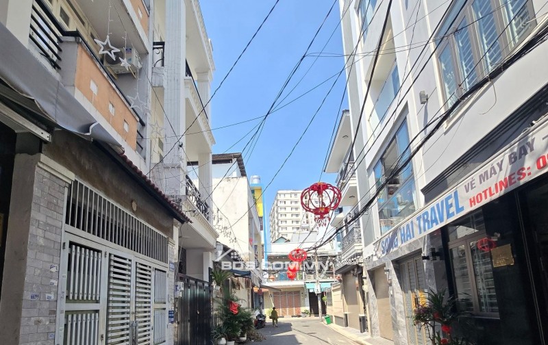 BÁN GẤP NHÀ 5 TẦNG, HẺM NHỰA XE TẢI 6M NGAY CHỢ TÂN HƯƠNG, GIÁ NHỈNH 8 TỶ