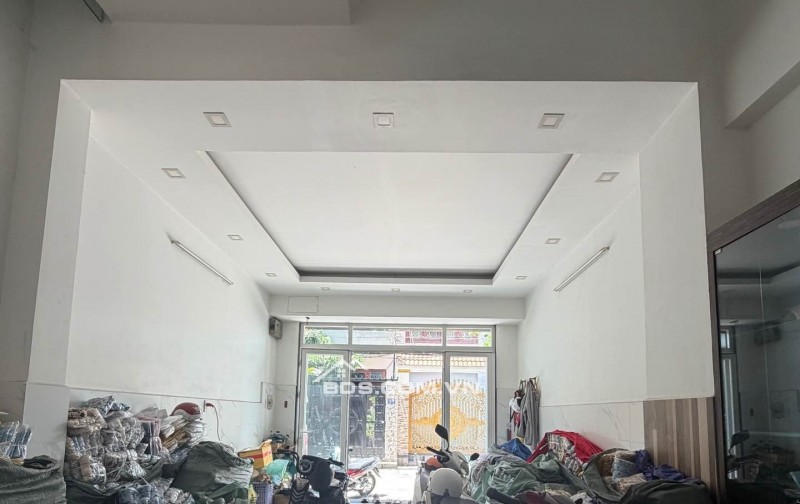 BÁN GẤP SIÊU PHẨM NHÀ ĐẸP 4 TẦNG TÂN PHÚ, XE HƠI ĐỂ TRONG NHÀ, HẺM 6M THÔNG, KHÔNG LỘ GIỚI 8.x Tỷ