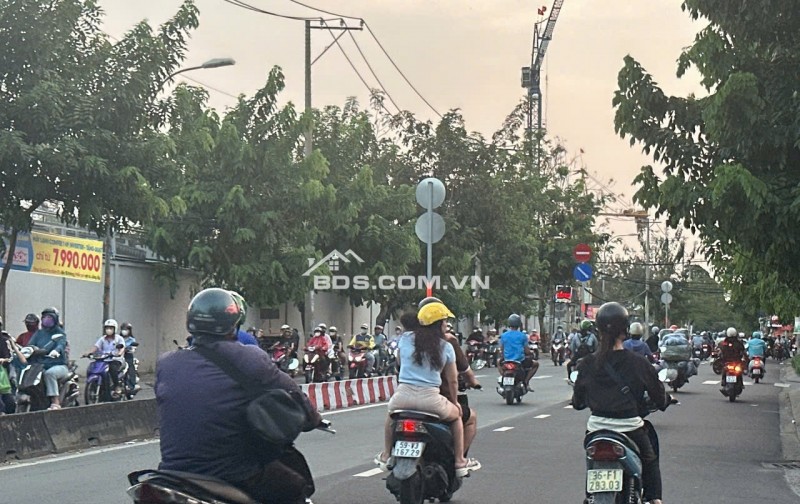 Nhà phố Tân Sơn ngay ga T3 tiện xây CHDV 125m2 ngang 4.2m HXT gần chợ PVB 11.9 tỷ.