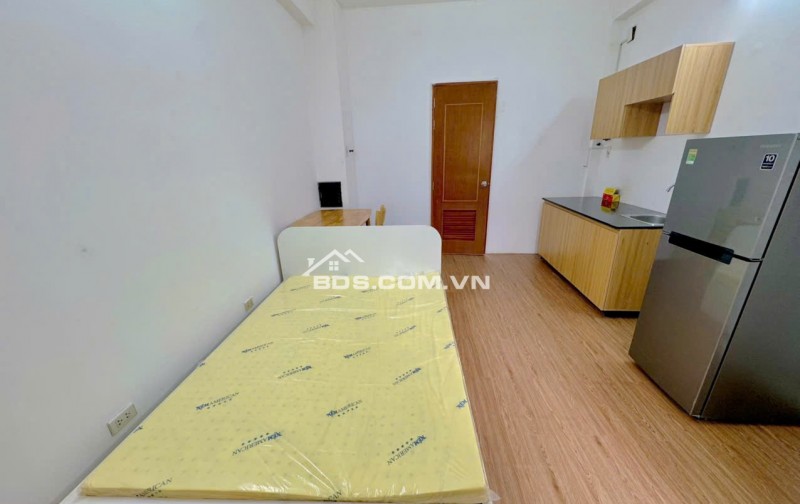 CHO THUÊ CHDV NGAY TRUNG TÂM QUẬN 1 ĐẦY ĐỦ TIỆN ÍCH, Ở NGAY. LH:0355640978