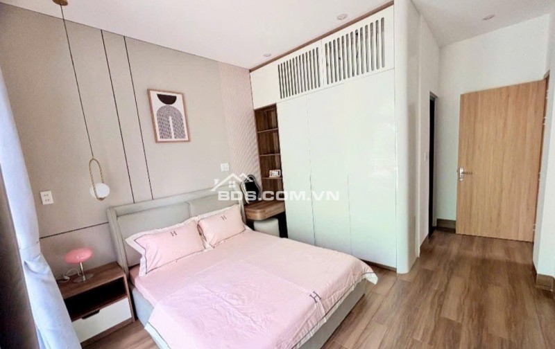 Siêu phẩm nhà 3 Tầng full nội thất Kiệt Nguyễn Chánh