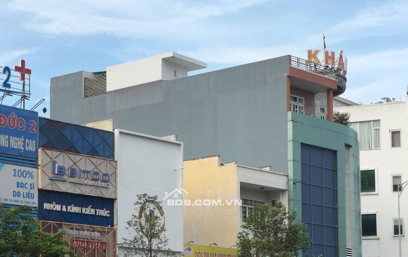 Bán nhà 4 tầng 4 mê MT đường Điện Biên Phủ