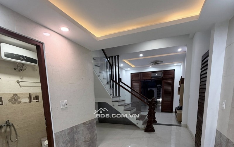 Bán nhà 3 tầng 2 mặt kiệt Nguyễn Công Hoan