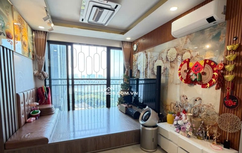 Cần bán căn 75.7m2 Toà nhà ST. Morizt cao cấp nhất Đại lộ Phạm Văn Đồng