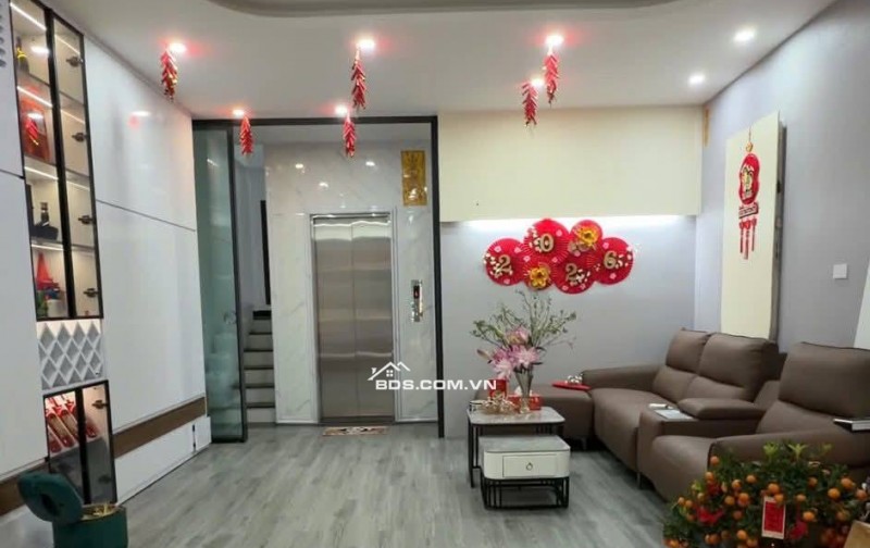 Bán Nhà Kinh Doanh VP Đại La, Hai Bà Trưng 54m, 6 tầng, mt 4.86m, giá 20.5 tỷ.