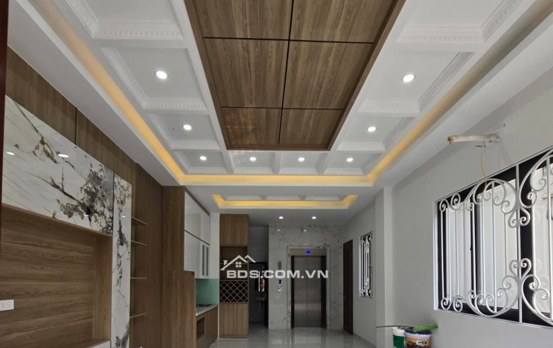 Bán Nhà Mặt Phố, Kinh Doanh, Nguyễn Đức Cảnh 47m, 6 tầng, mt 4.2m, giá 23.5 tỷ.