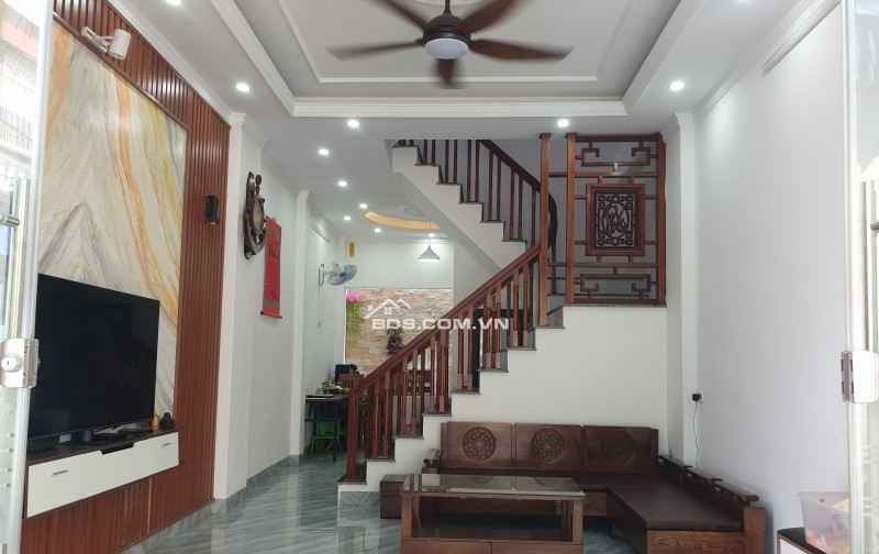 BÁN NHÀ ĐẸP 2.6 TỶ 3 TẦNG 47M2 ( TÂY NAM ) NGÕ SONG HÀO