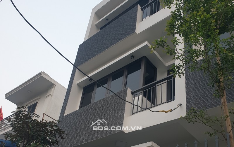 BÁN NHÀ ĐẸP 2.6 TỶ 3 TẦNG 52M2 ( TÂY BẮC ) NGÕ RỘNG ĐƯỜNG 19/5