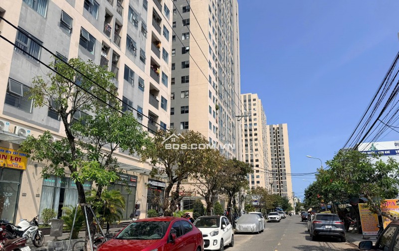 Bán đất 1 cặp đường Nguyễn Thành Long - đối diện chung cư The Ori Garden