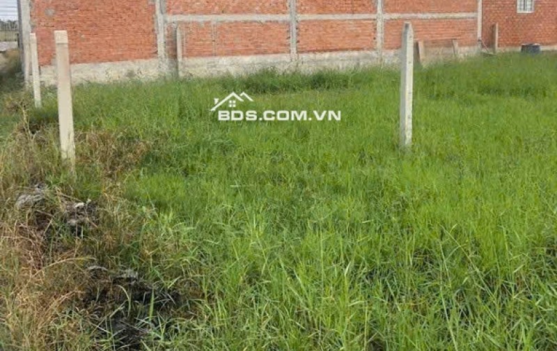 BÁN ĐẤT TẠI ĐỨC HOÀ DT102M2 SHR GIÁ BÁN 890T  THƯƠNG LƯỢNG. LH:0931821989.