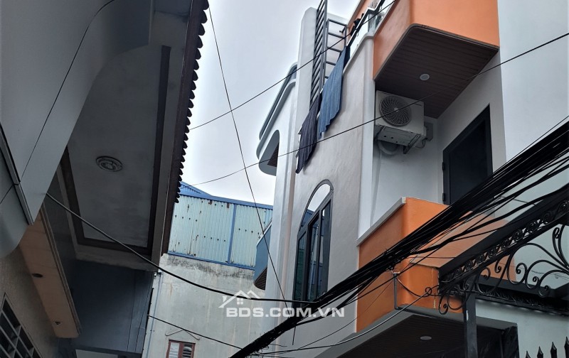 BÁN NHÀ LÔ GÓC SIÊU  ĐẸP 2.85 TỶ 3 TẦNG 46M2 NGÕ TRẦN THÁI TÔNG