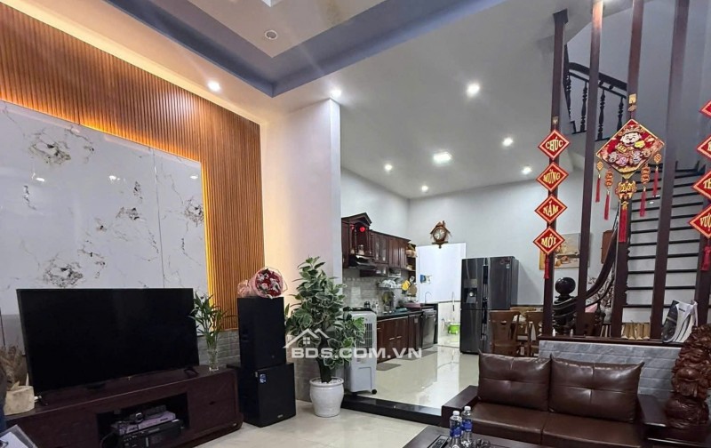 Bán nhà 3 tầng 3 mê đường Hoà An 9 - Yên Thế - Băc Sơn