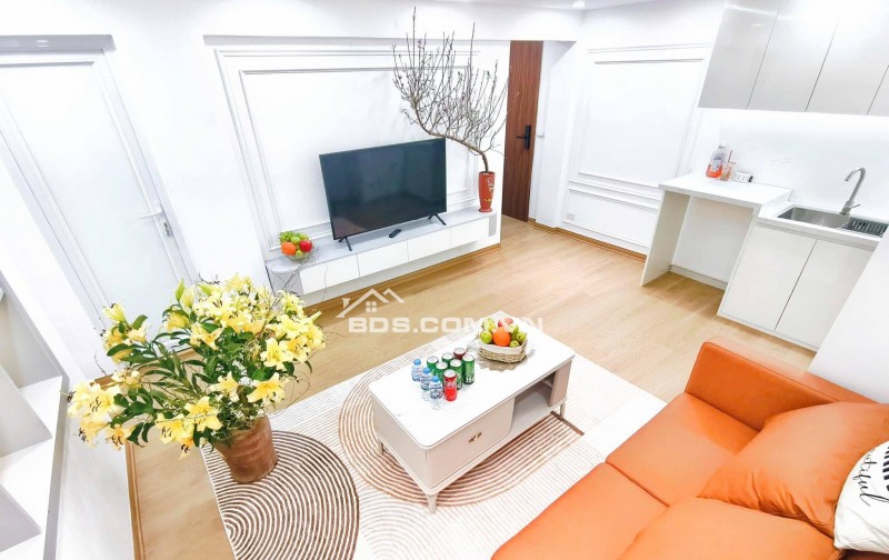 Bán Nhà Ngõ Ô TÔ, Ở Luôn Nam Đồng, Đống Đa 75m, giá 4.2 tỷ.