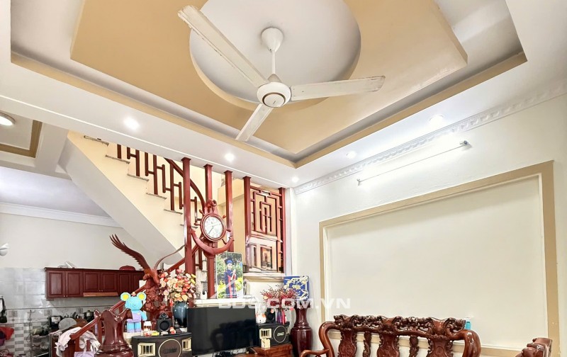 BÁN NHÀ ĐẸP 1.98 TỶ 3 TẦNG 42M2 NGÕ CỰC NGẮN ĐƯỜNG PHÙ NGHĨA